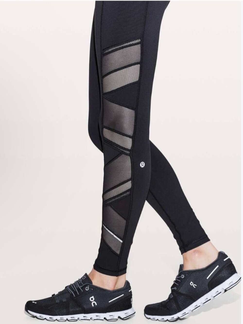 Lululemon Speed Up Tight *Mesh* Size 8 - Like New Condition